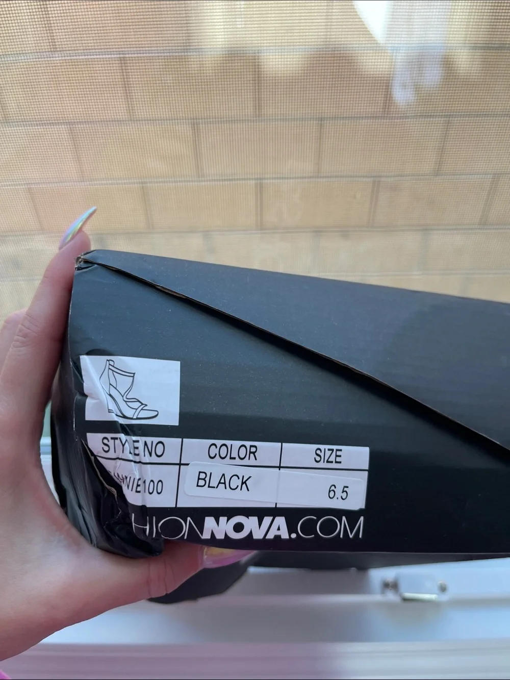 Fashion Nova Black Fannie100 Wedges Box Label Sticker